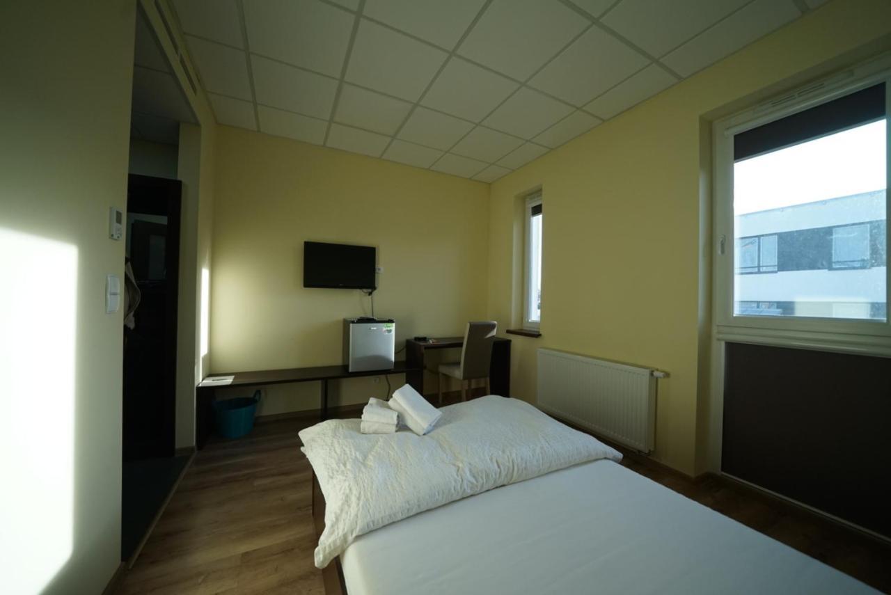 Koi Restaurant And Guest House Жори Екстер'єр фото