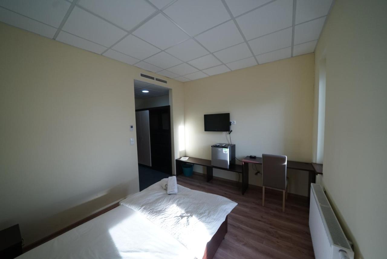 Koi Restaurant And Guest House Жори Екстер'єр фото